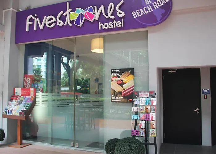 Five Stones Hostel Singapore